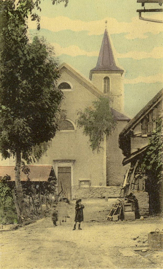 La Biolle - Devant l'église