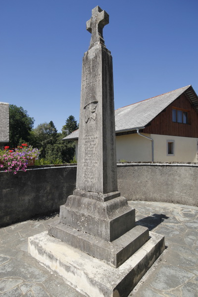Le monument aux morts d'Ansigny (archive Kronos)