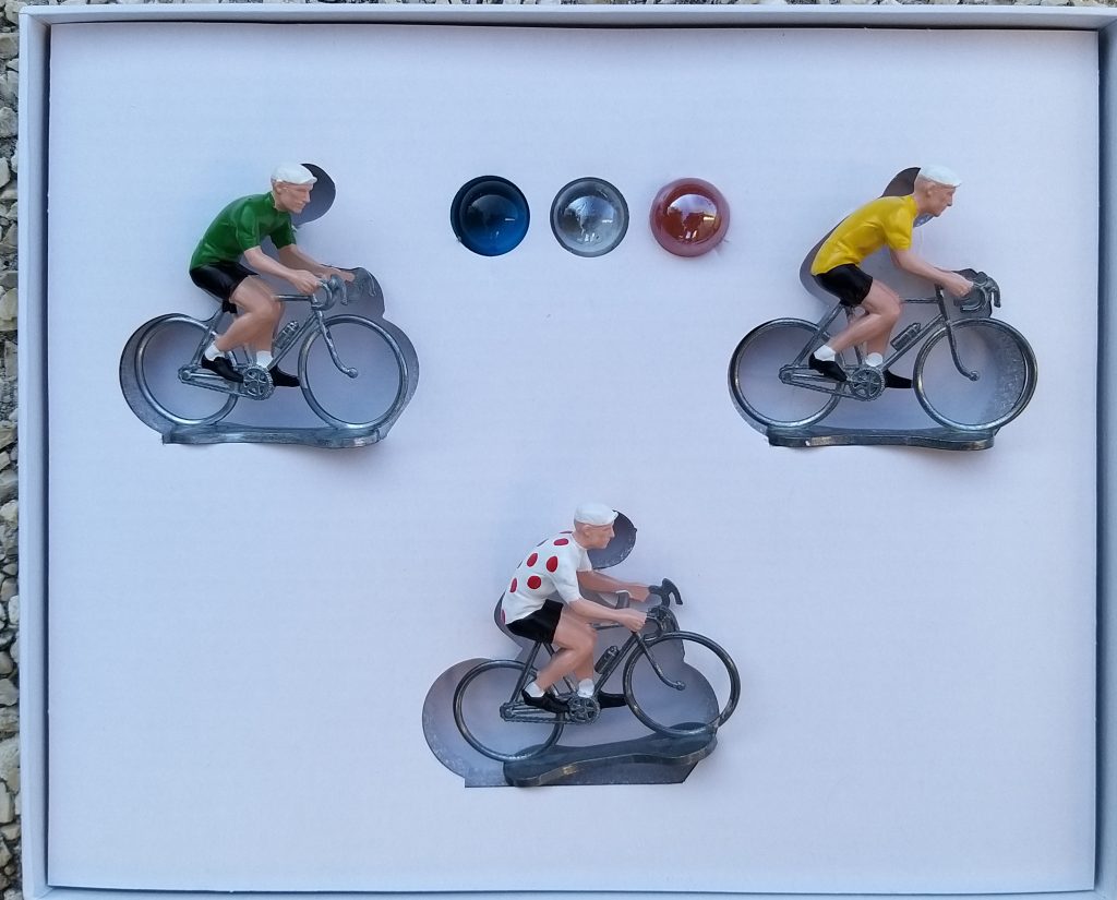 Figurines cyclistes et billes (collection privée)