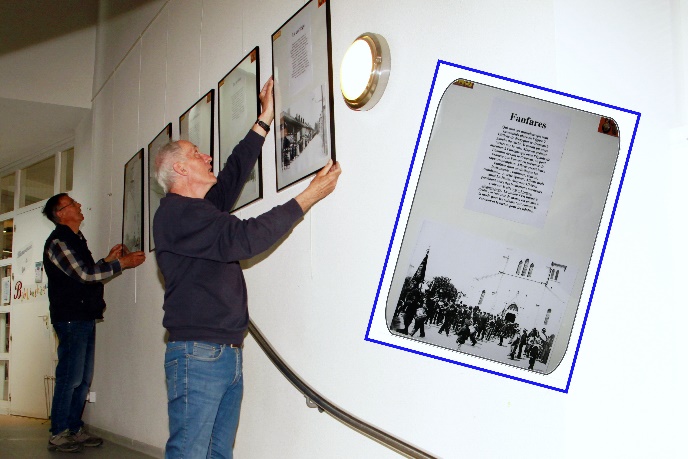 En pleine installation dans l’escalier, vers la bibliothèque.